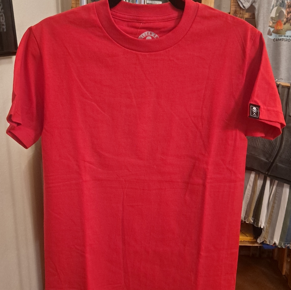 Sullen Clothing standard body tee.